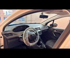 Peugeot 208 1.4 HDi 68 CV 5 porte Van - 9