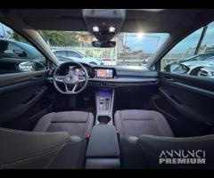 Volkswagen Golf 2.0 TDI 150 CV DSG R-Line - 10