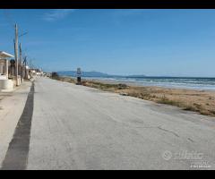 Tre Fontane casa indipendente a 50 metri dal mare