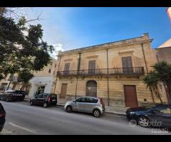 Castelvetrano esclusivo e unico immobile del 900