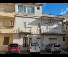Castelvetrano casa su 2 piani +garage
