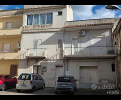 Castelvetrano casa su 2 piani +garage