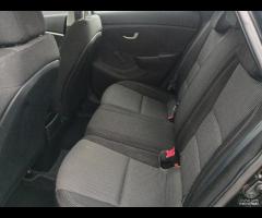 Hyundai i30 1.6 CRDi 5p. Comfort - 11