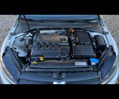 Volkswagen Golf 1.6 TDI 5p. Highline BlueMotion Te - 19