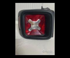 Fanale posteriore jeep renegade dx sx 2016