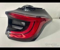 Stop fanale posteriore dx led toyota yaris 2024