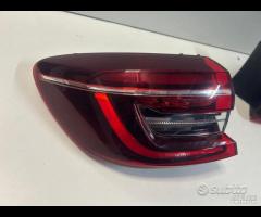 Luce fanale posteriore led renault clio 5 2023