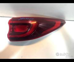 Stop fanale posteriore kia sportage gt 92402F11