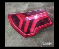 Stop fanale faro posteriore led audi q3 s.line