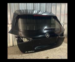 Portellone cofano posteriore mercedes benz a 2023