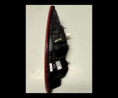 Hyundai kona fanale posteriore interno portellone