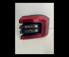 Fanale luce posteriore portellone dr4.0 2019 2025