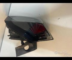 Fanalino posteriore destro sinistro peugeot 2008 - 6