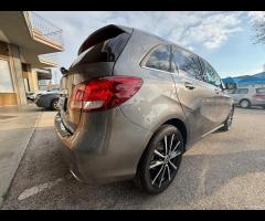 Mercedes-benz B 200 d Automatica - 24
