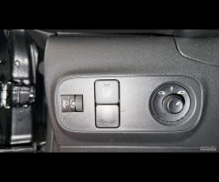 Citroen C3 PureTech 82 Shine BI/COLORE - 18