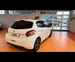 Peugeot 208 PureTech 82 5 porte Allure