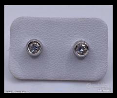 ORECCHINI PUNTO LUCE ORO 18kt. DIAMANTI NATURALI