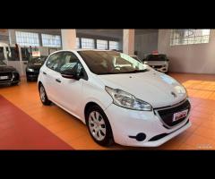 Peugeot 208 1.4 HDi 68 CV 5 porte Van - 2