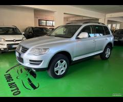 Volkswagen Touareg 2.5 R5 TDI DPF tiptronic