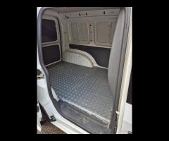 Volkswagen Caddy 1.6 TDI 102 CV 4p. Van - 18