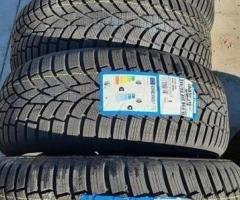 215 55 17 gomme toyo nuove