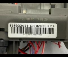 SCATOLA FUSIBILI DISTRIBUTORE CORRENTE ANTERIORE B - 10