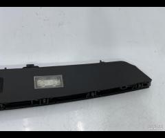 RIVESTIMENTO MANIGLIA DEL PORTELLONE (TELECAMERA) - 10