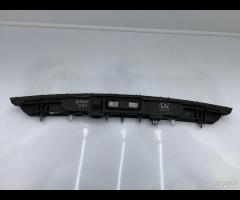 RIVESTIMENTO MANIGLIA DEL PORTELLONE (TELECAMERA) - 14