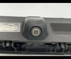 RIVESTIMENTO MANIGLIA DEL PORTELLONE (TELECAMERA) - 22