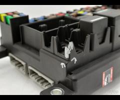 CENTRALINA SCATOLA PORTA FUSIBILI 2.2D LAND ROVER - 18