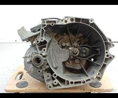 CAMBIO MANUALE 5 MARCE PEUGEOT 208 1.6 D 9HZ 9HR 1 - 3
