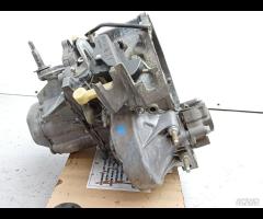 CAMBIO MANUALE 5 MARCE PEUGEOT 208 1.6 D 9HZ 9HR 1 - 8