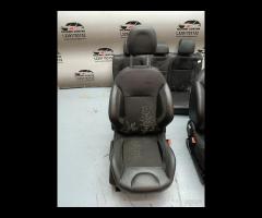 SET SEDILI IN TESSUTO \\ PELLE NERA PEUGEOT 208 20 - 6