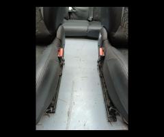 SET SEDILI IN TESSUTO \\ PELLE NERA PEUGEOT 208 20 - 10