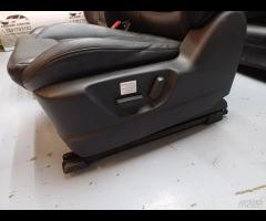 SET SEDILI IN PELLE NERA CUCITURA ROSSA MAZDA CX5 - 7