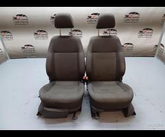 SEDILI ANTERIORE DESTRO \\ SINISTRO IN TESUTTO VOL