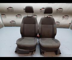 SEDILI ANTERIORE DESTRO \\ SINISTRO IN TESUTTO VOL