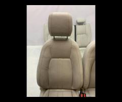 SET SEDILI IN PELLE TRAFORATA BEIGE 2.0D LAND ROVE