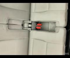 SEDILI POSTERIORE IN PELLE TERZA FILA 2.0D LAND RO - 12