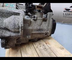 CAMBIO MAN 5MAR 2010 SKODA FABIA BNV JCZ 1.4L TDI - 9