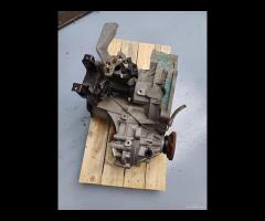 CAMBIO MAN 5MAR 2010 SKODA FABIA BNV JCZ 1.4L TDI - 11