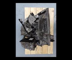 CAMBIO SEMI AUTOMATICO 5M PEUGEOT 208 2014 1.4D DV