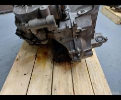 CAMBIO SEMI AUTOMATICO 5M PEUGEOT 208 2014 1.4D DV - 12