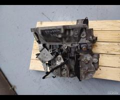 CAMBIO SEMI AUTOMATICO 5M PEUGEOT 208 2014 1.4D DV - 14