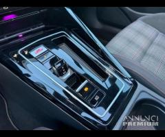 Volkswagen Golf GTI 2.0 DSG 245CV - 17