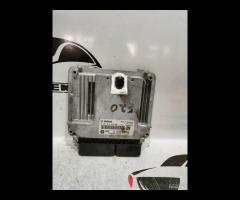 CENTRALINA MOTORE ECU BMW F20 2.0 Originale 028101