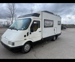 Mobilvetta euro yotch 5 posti fiat 2.5 td anno 199