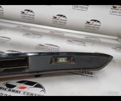 RIVESTIMENTO MANIGLIA DEL PORTELLONE POSTERIORE MI - 14