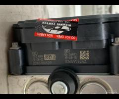 CENTRALINA ABS 2.0D 130Kw 179CV JAGUAR XE 2015 GX7