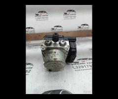 CENTRALINA POMPA ABS 2013 NISSAN JUKE (F15) TD8405